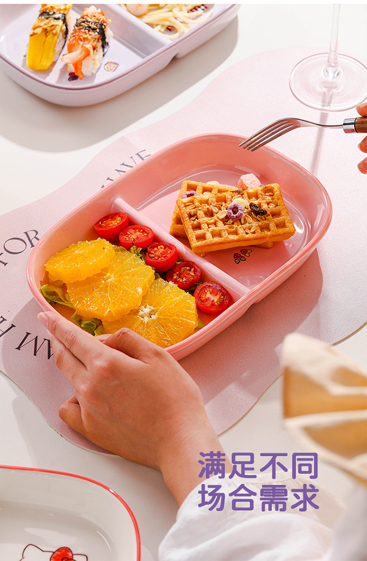 sanrio serving plate, cute and stylish, beautiful design, suitable for home use, fruit plate, two compartment ceramic material